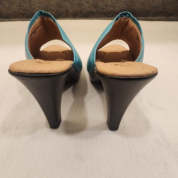 Leather mule with 3" heel, Aqua Size 4.5W - Picture 4 of 4